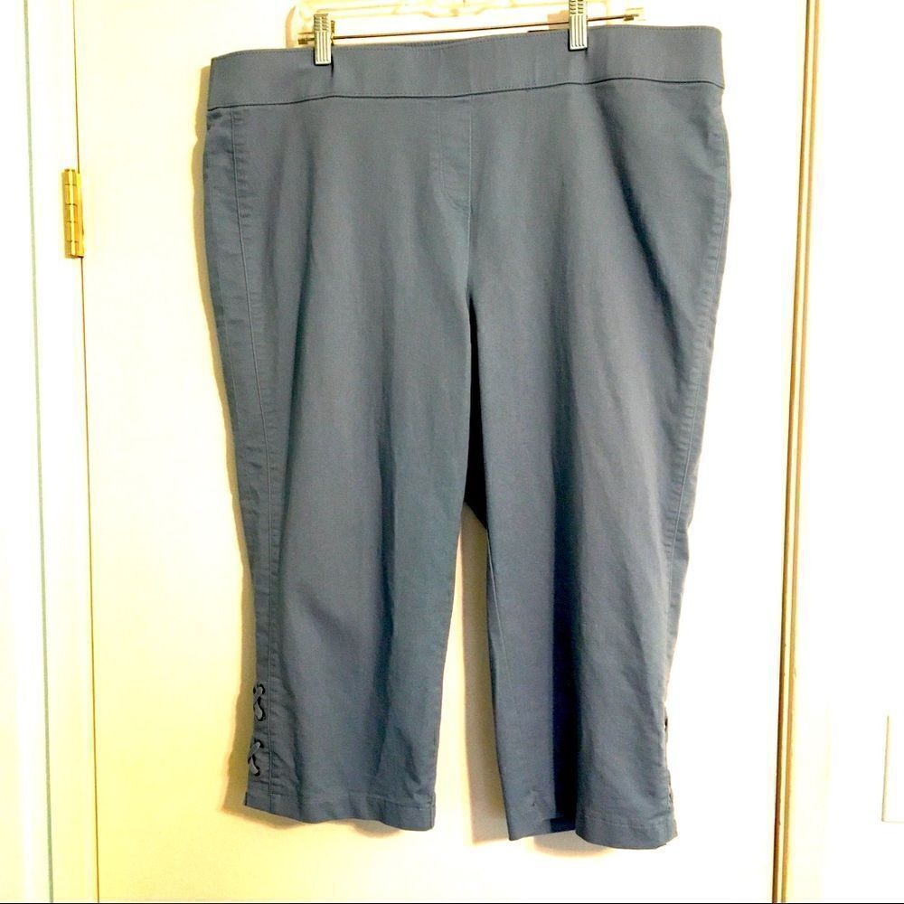 Avenue pull on capris Women’s 18 blue with stretch NEW